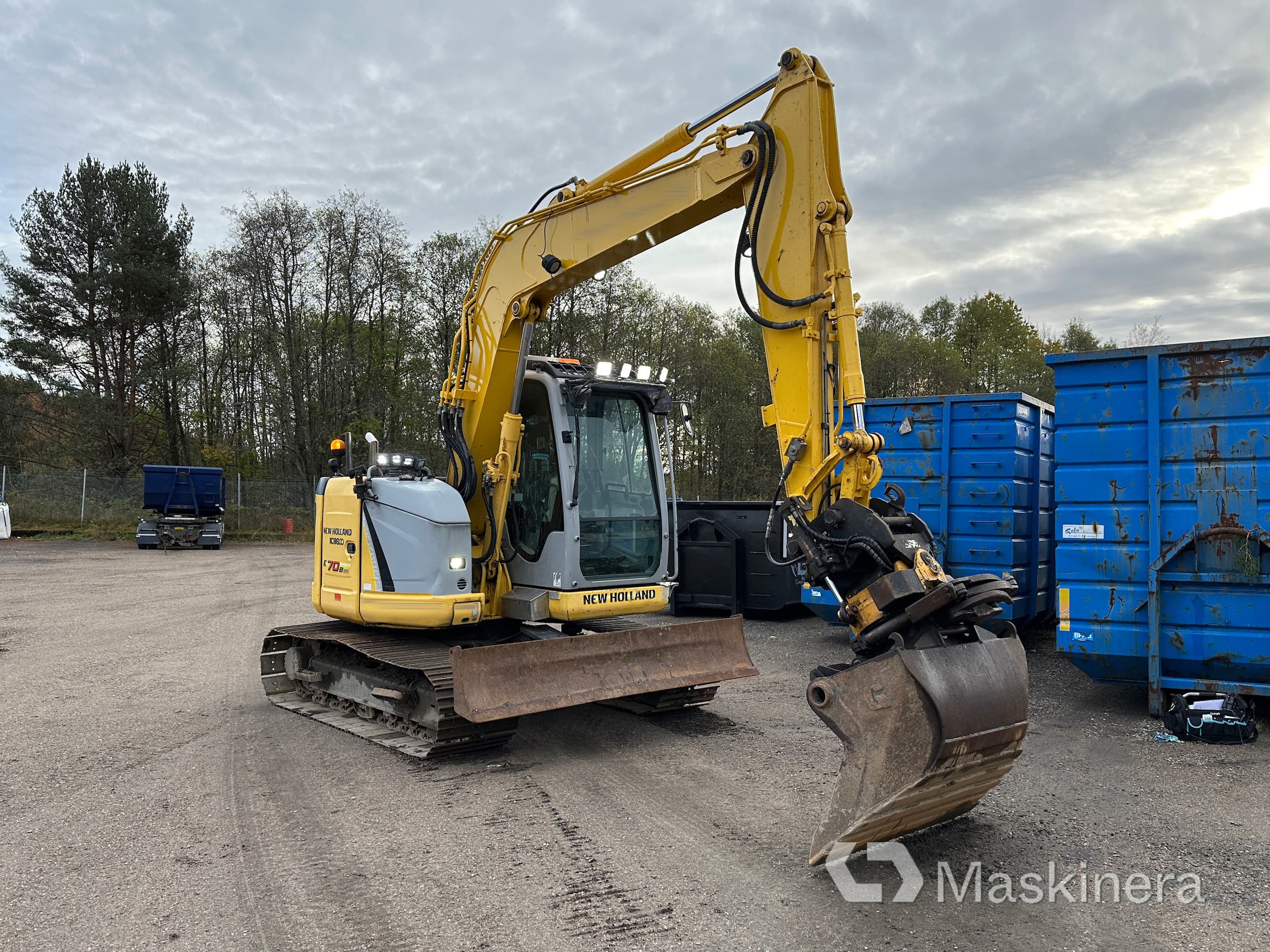 Grävmaskin New Holland Kobelco E70BSR-2