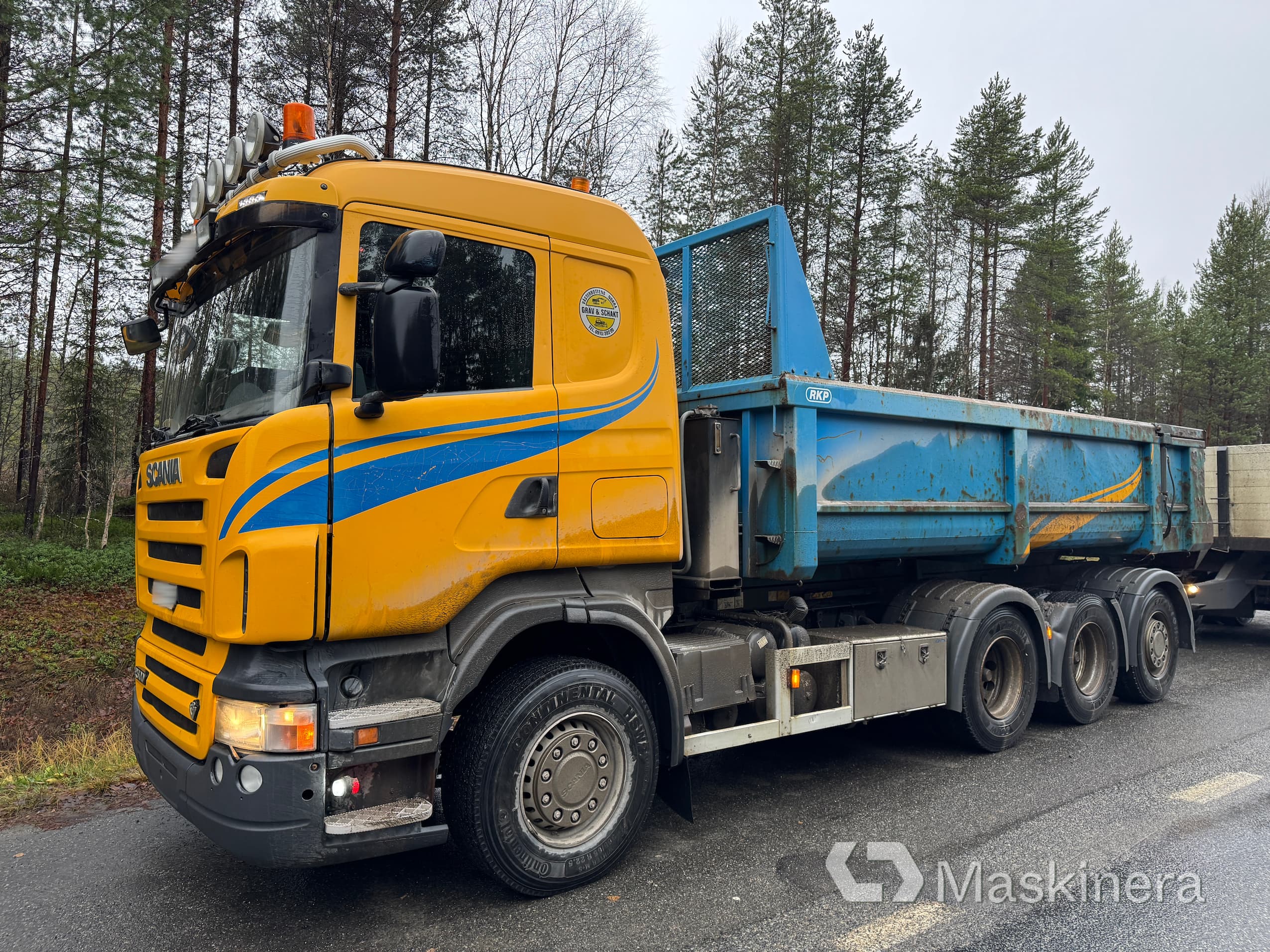 Kassett bil Scania R500 tridem med vagn