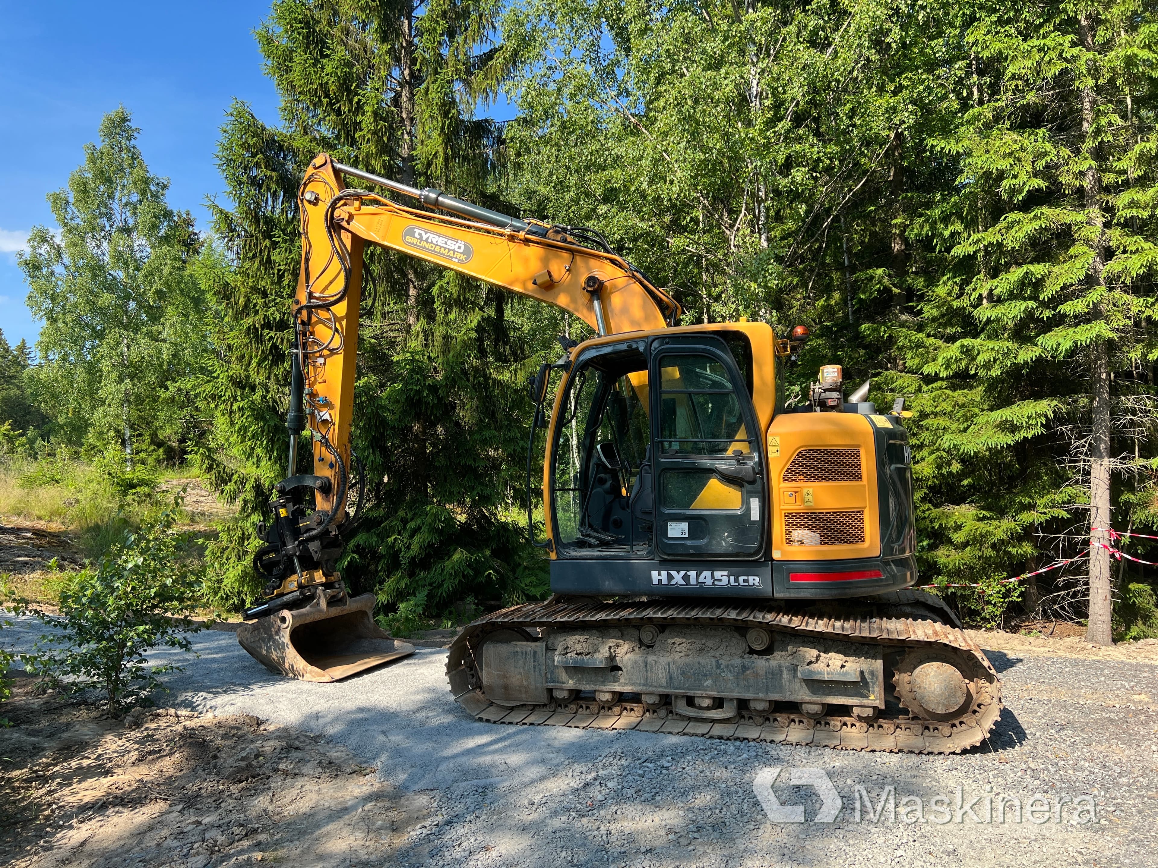 Grävmaskin Hyundai HX 145 LCR