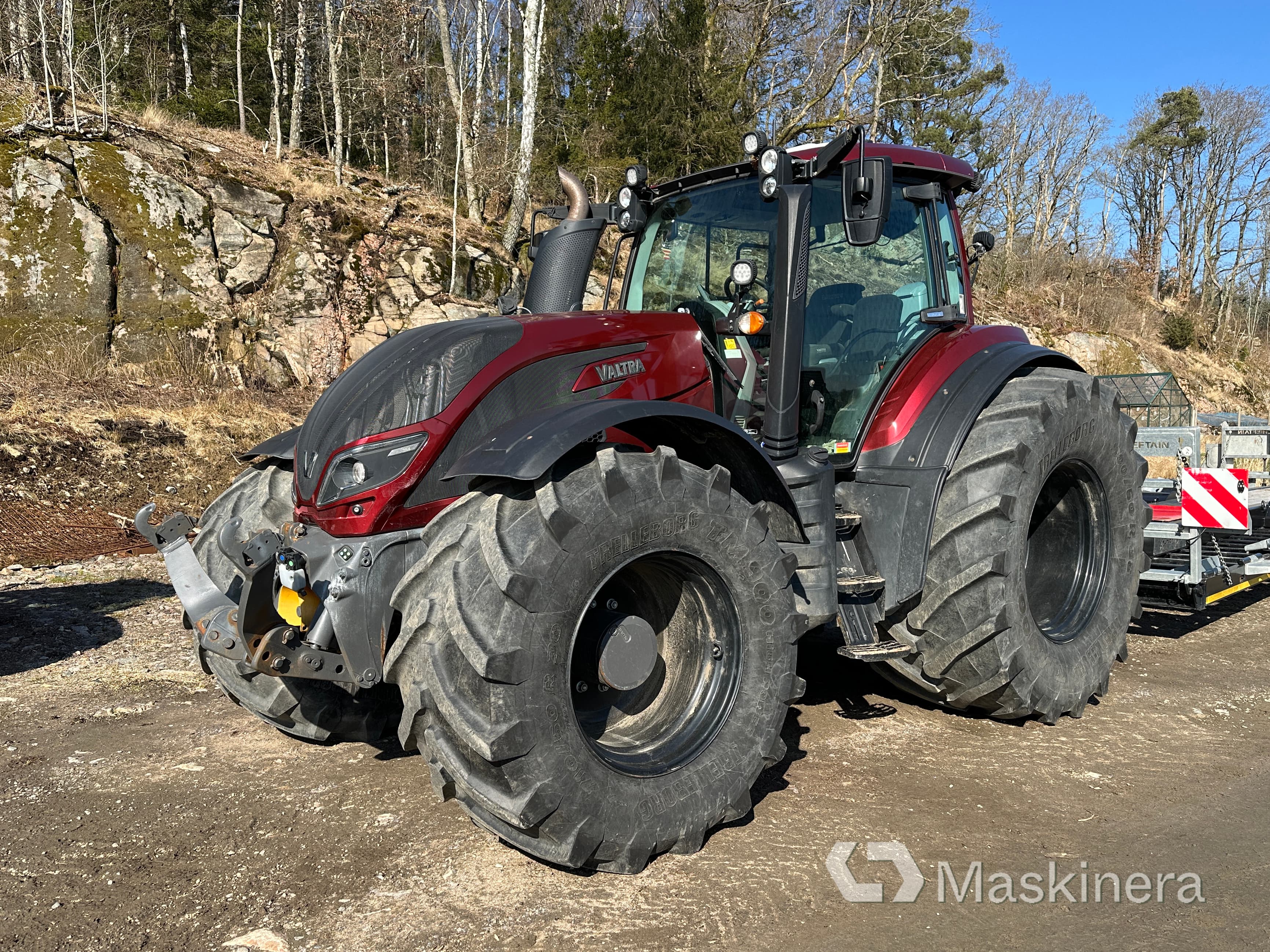 Traktor Valtra T254