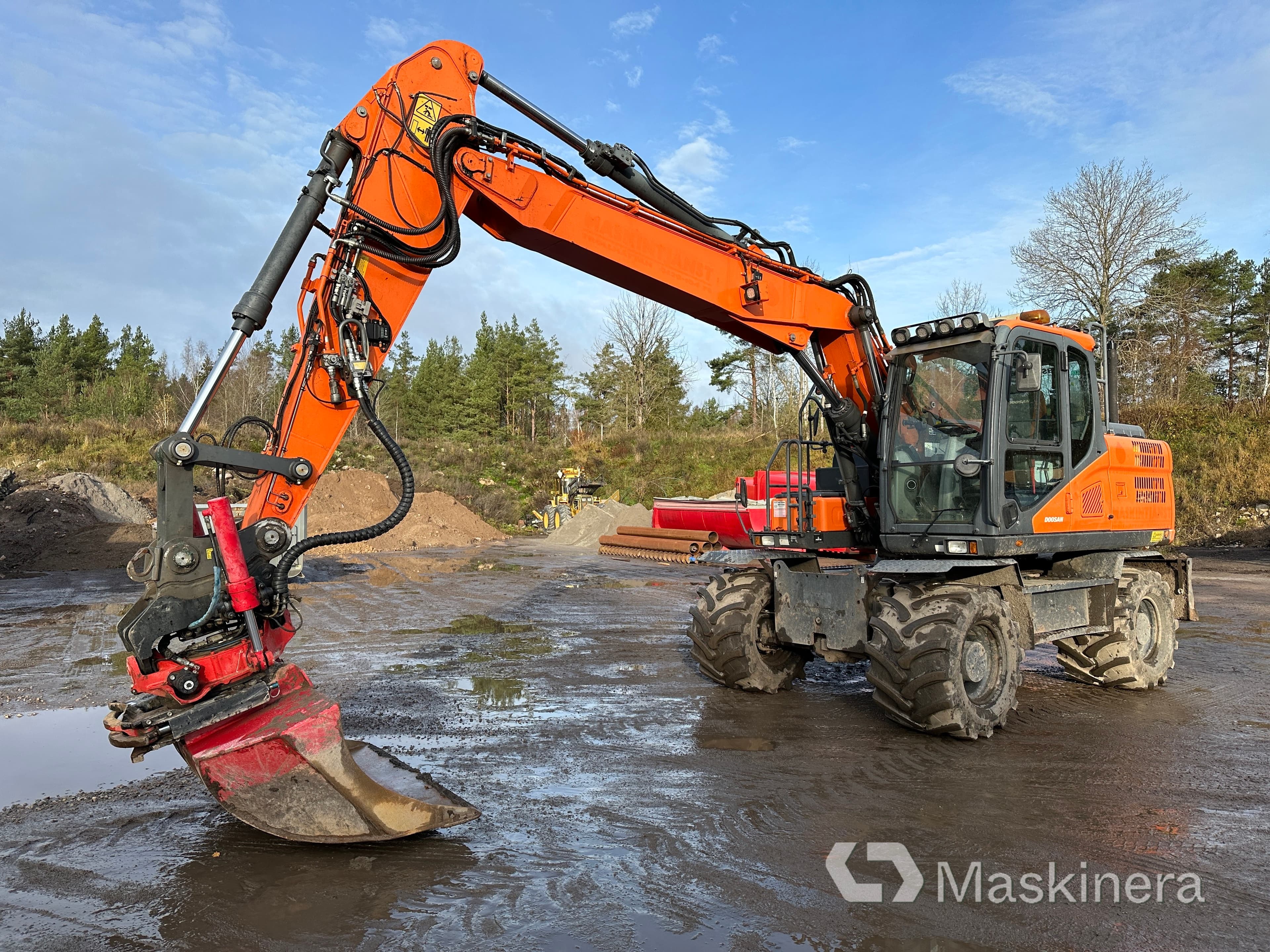 Hjulgrävare Doosan DX170W-5