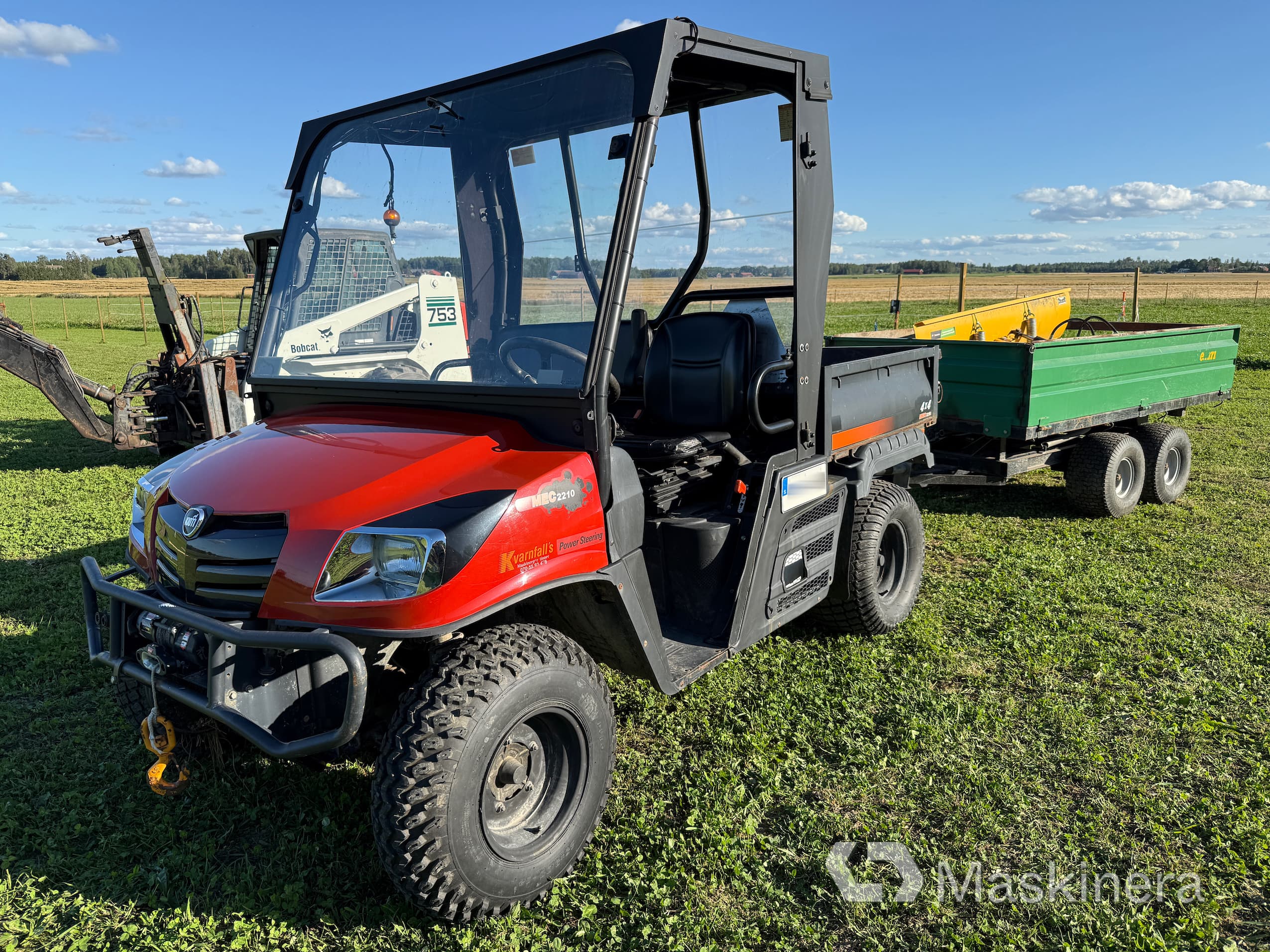 UTV Kioti MEC2210 med tippvagn & plog