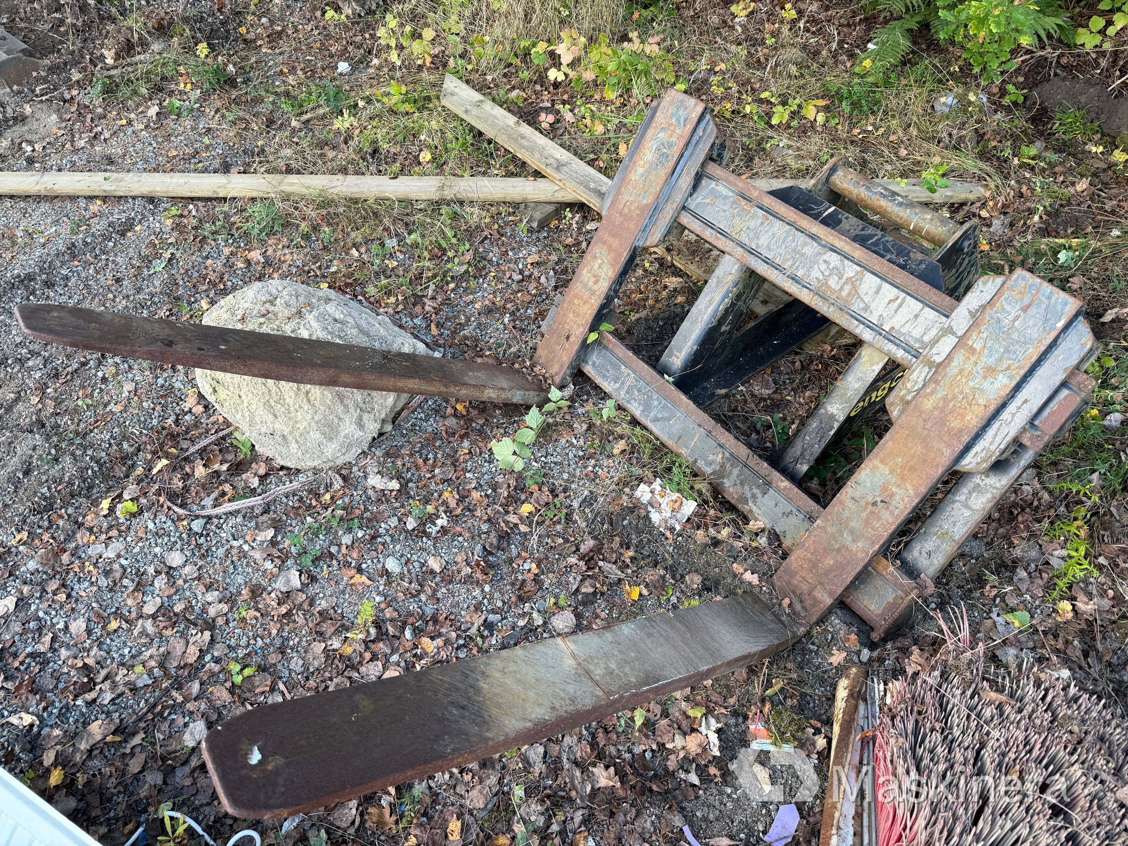 Pallgafflar/Gaffelställ S60 Engcon
