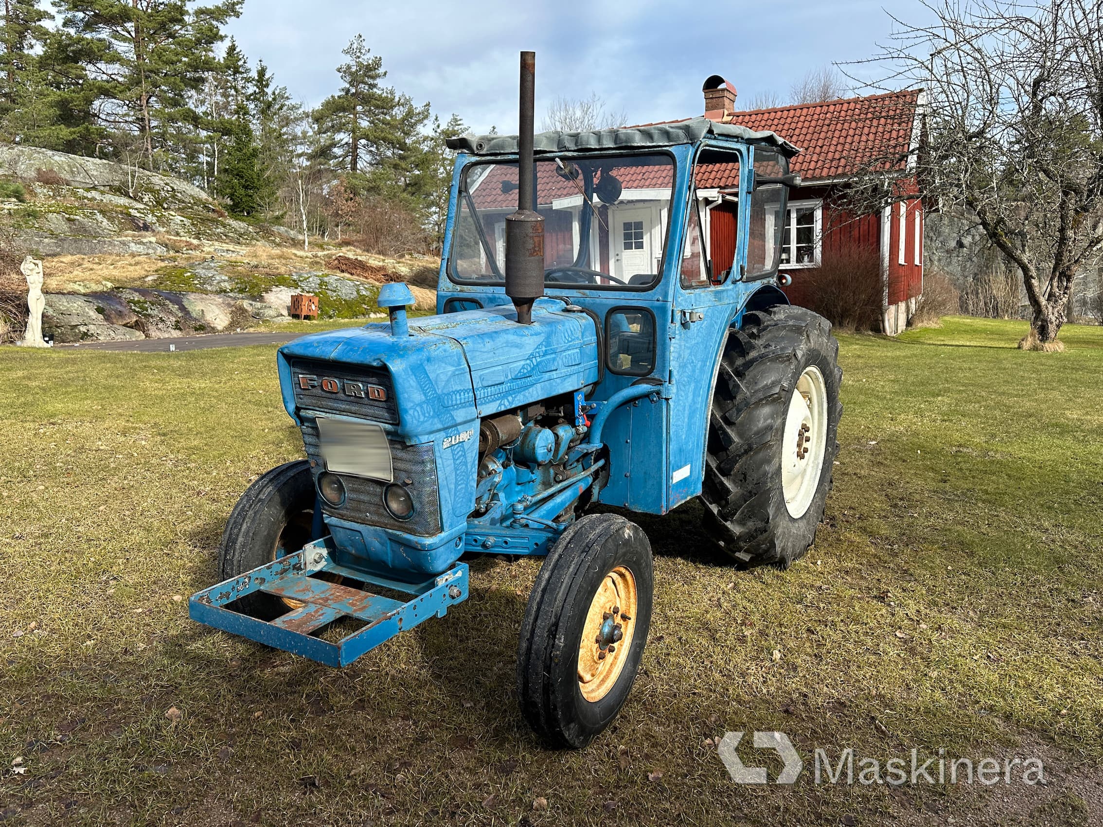 Traktor Ford 2000