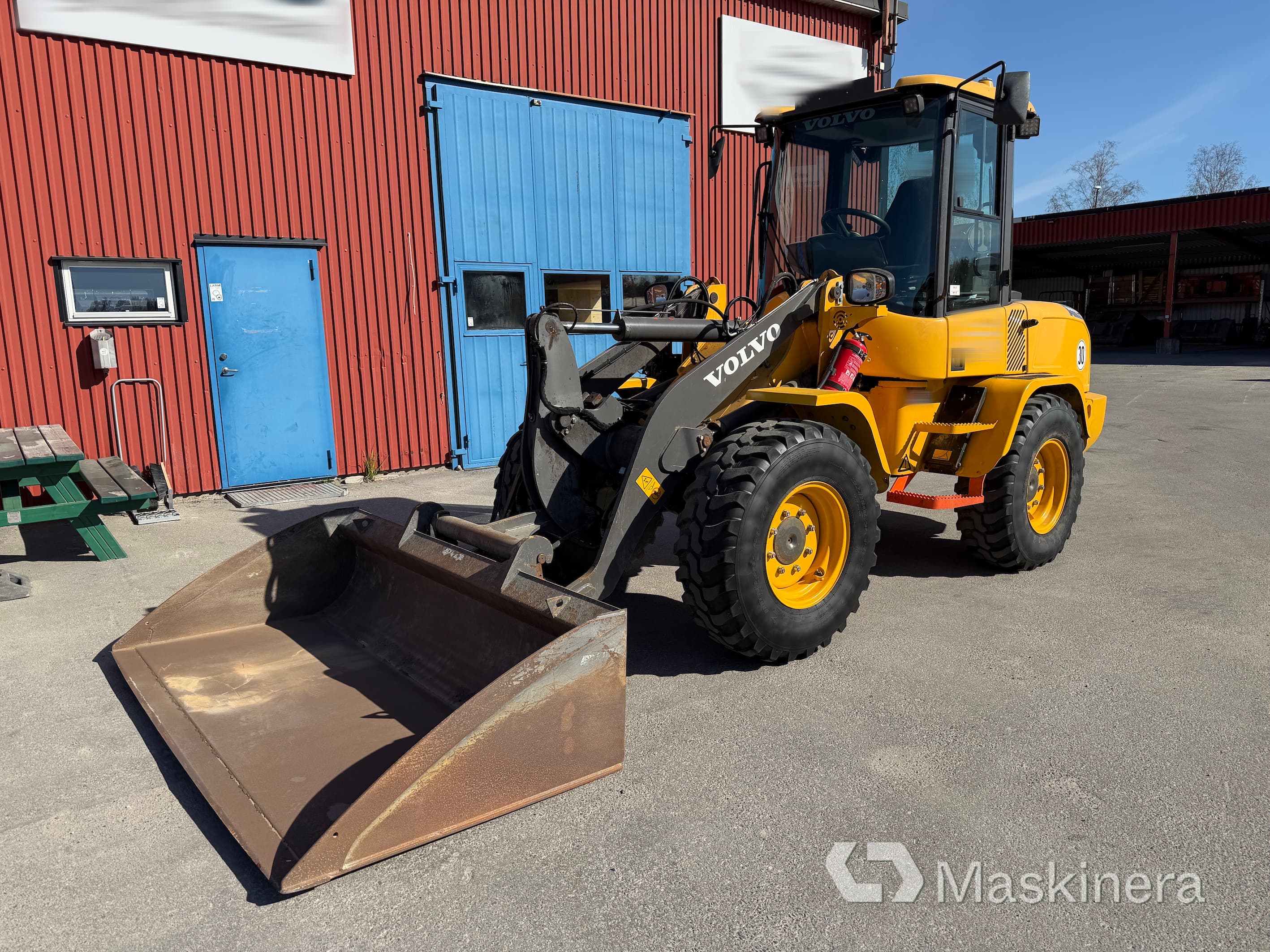 Hjullastare Volvo L30 GS med tillbehör
