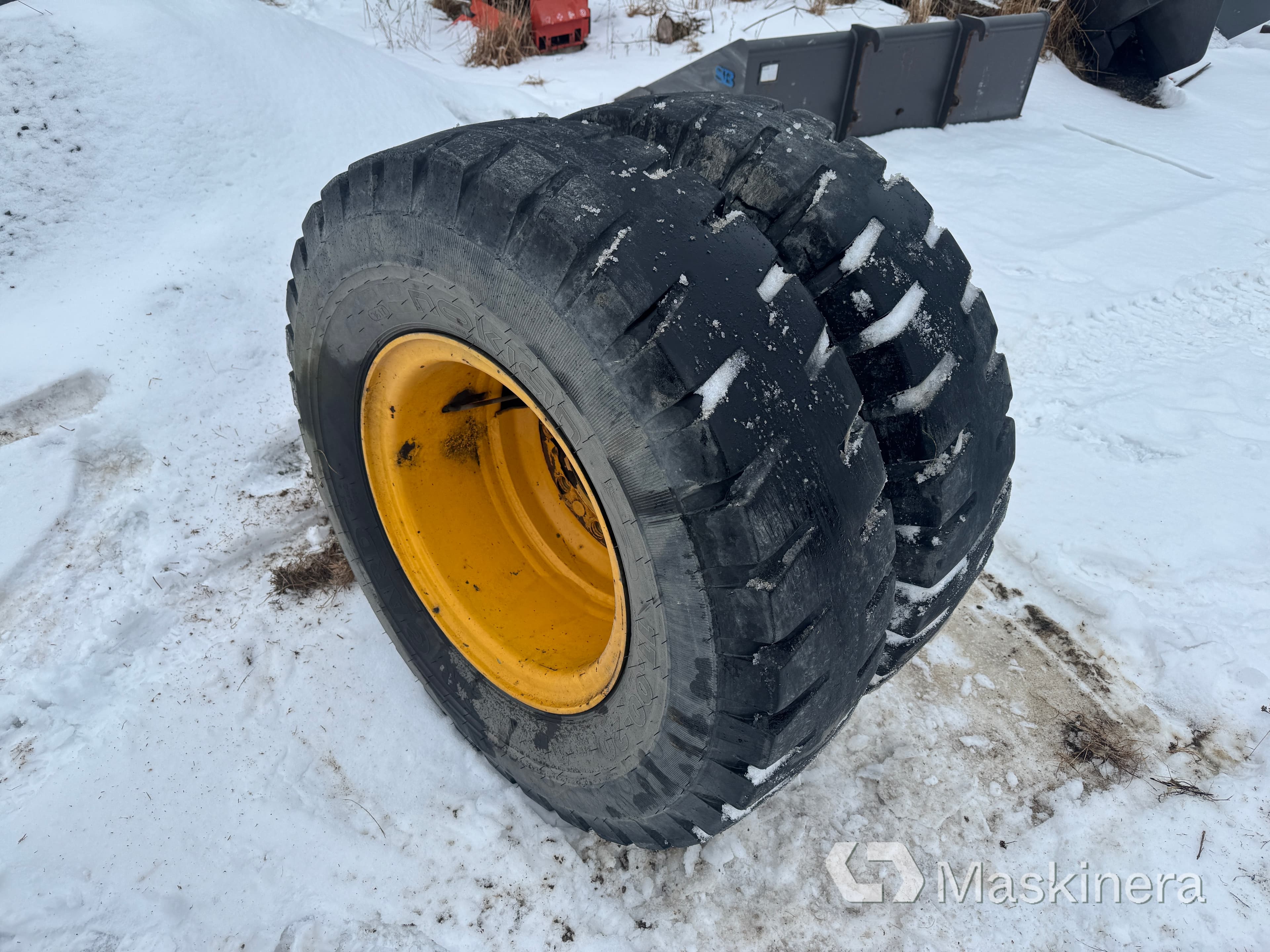 Dubbelmontage Däck 8st till Volvo EW 150