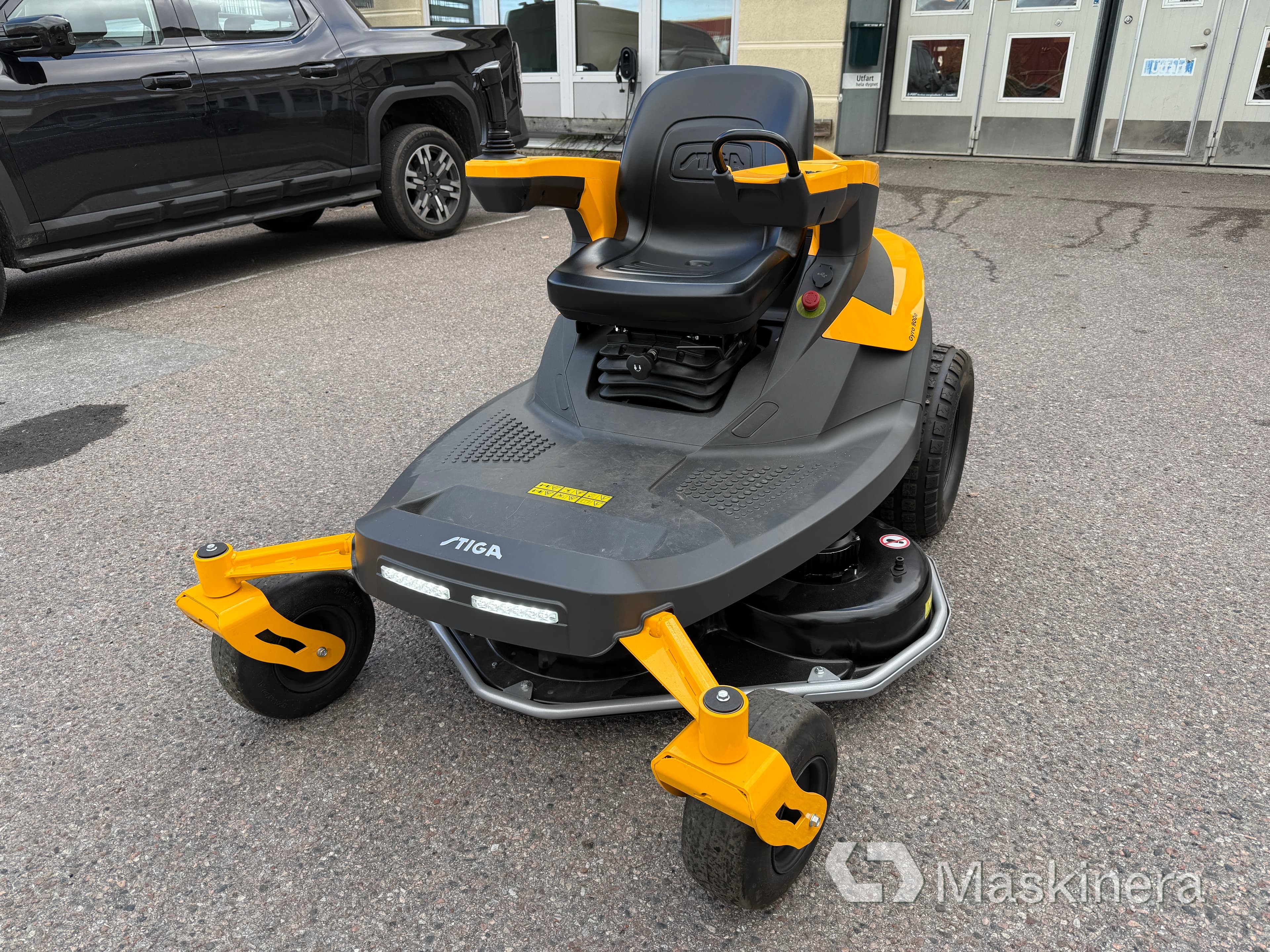 Batteridriven Åkgräsklippare Stiga Gyro 900E