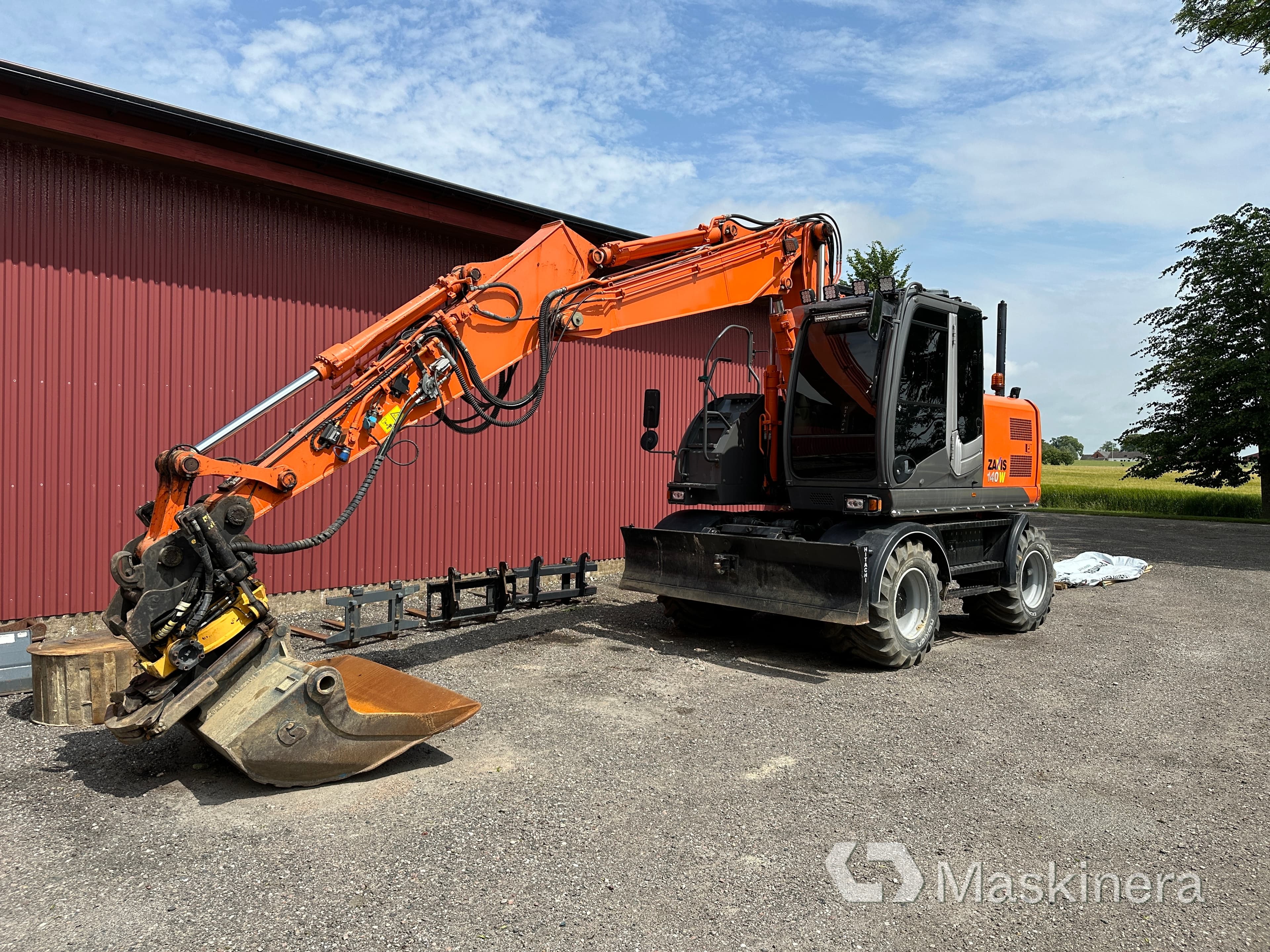 Hjulgrävare Hitachi ZX140W-3