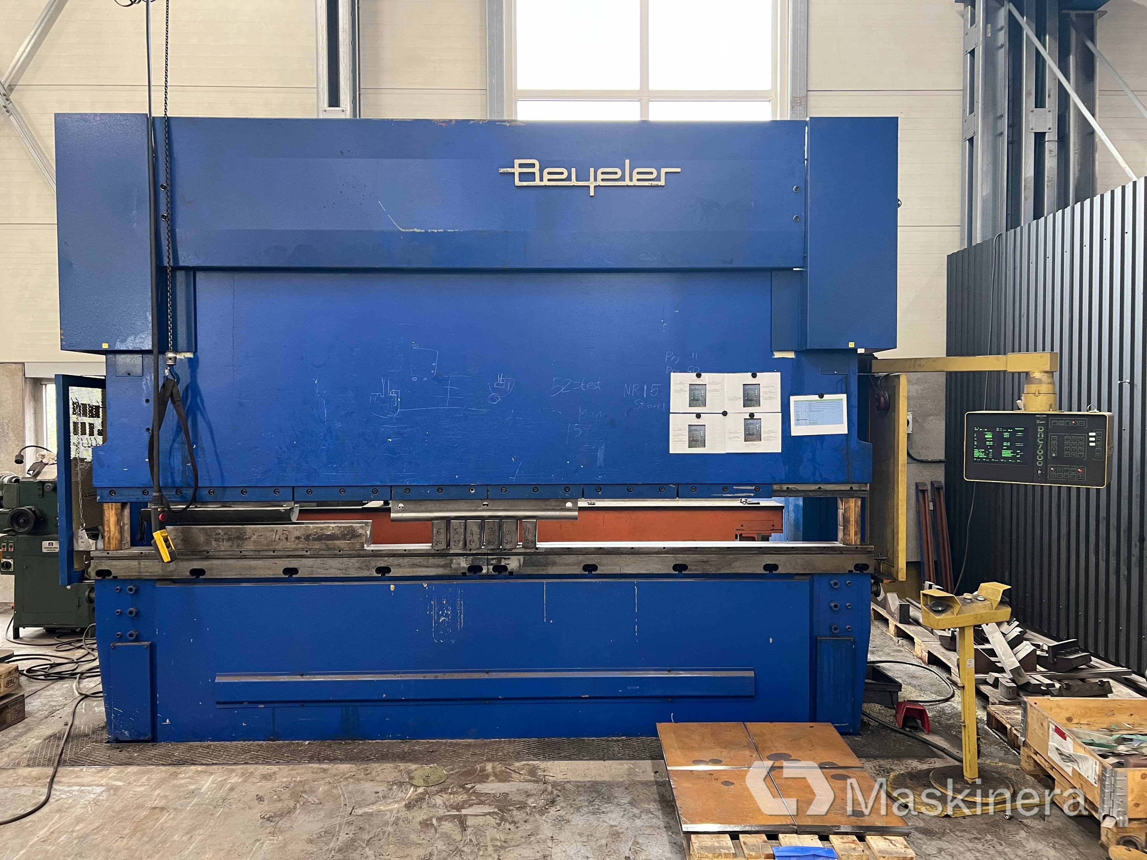 Kantpress Beyeler RT 300X4100