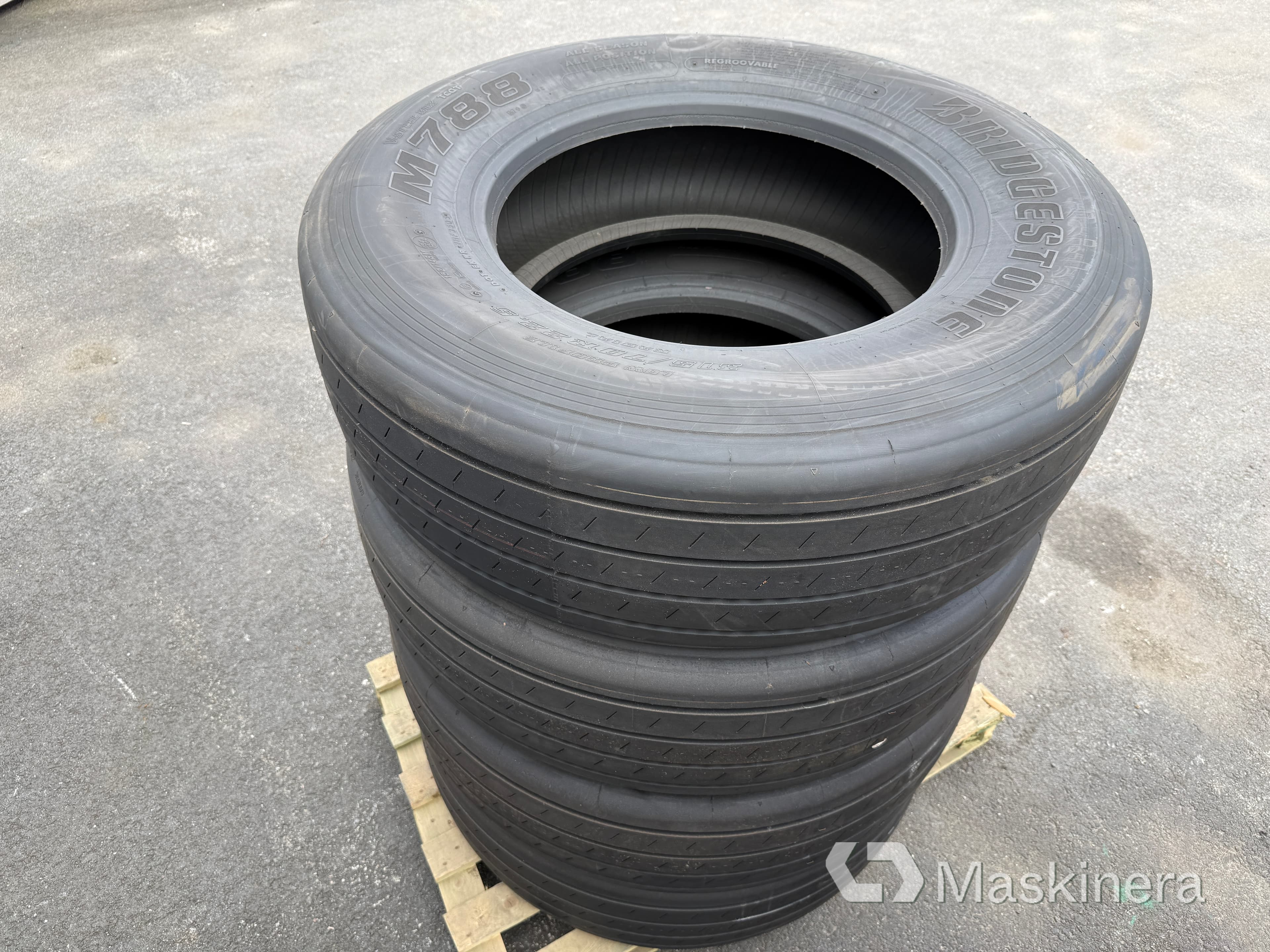 Lastbilsdäck 4st Bridgestone M788 315/70 R22.5 M+S
