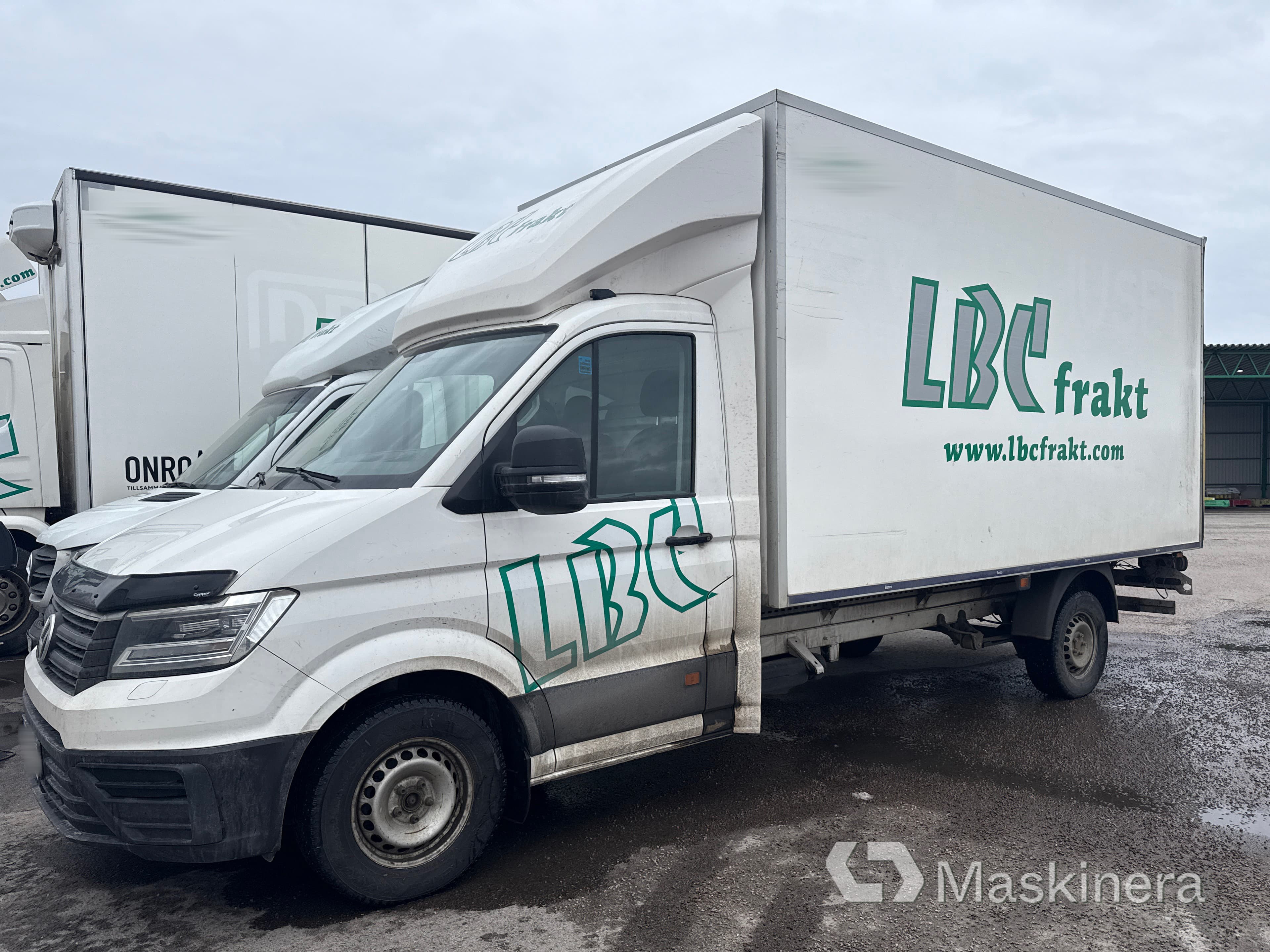 Skåpbil Volkswagen Crafter med bakgavellyft