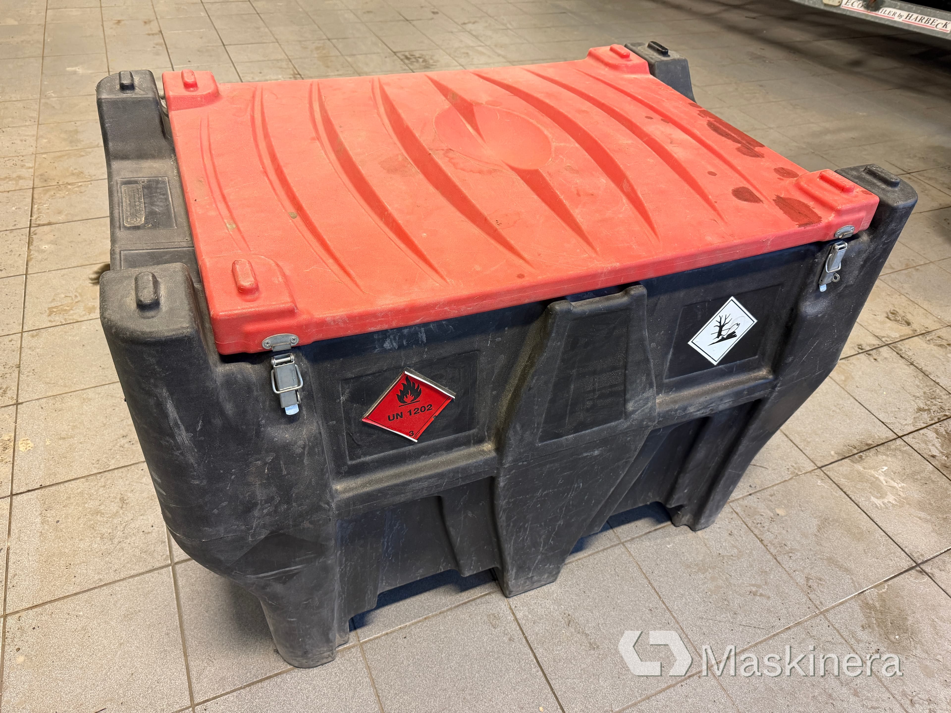 Dieseltank Gjerstad med elektrisk pump