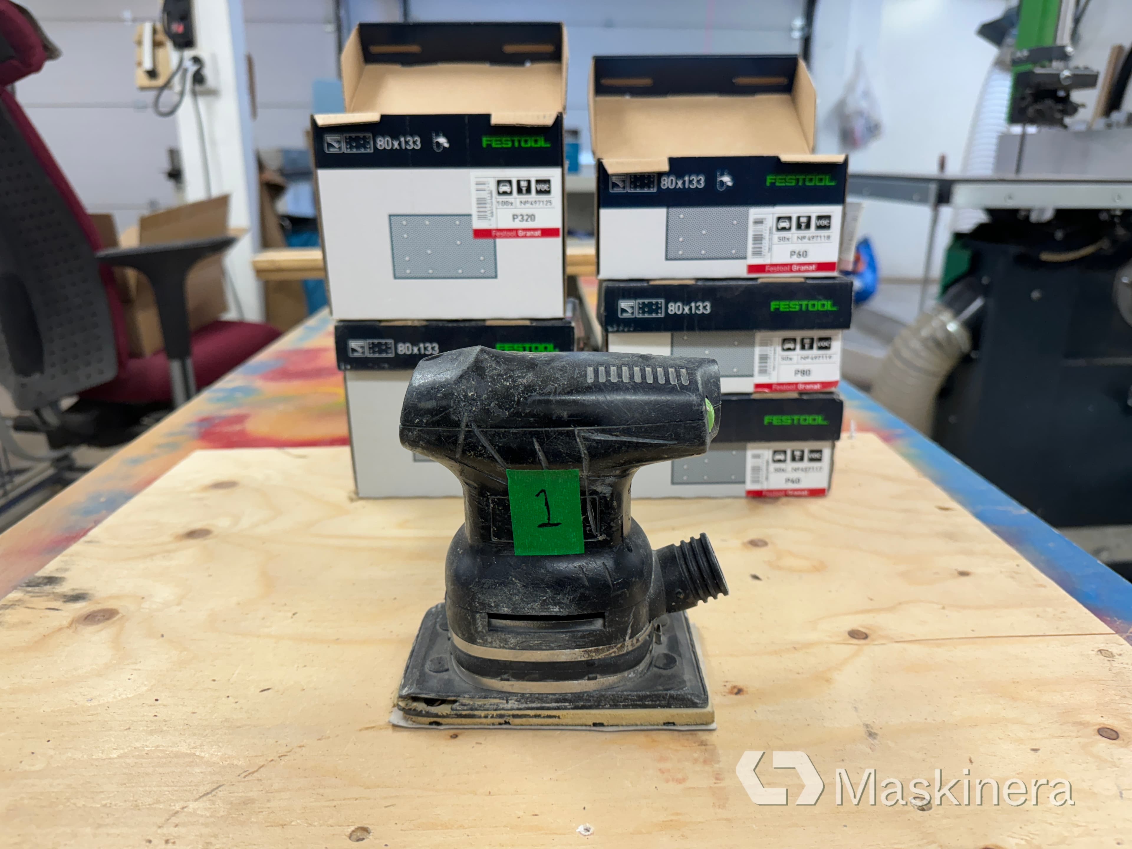 Planslip Festool RTS 400 med sandpapper