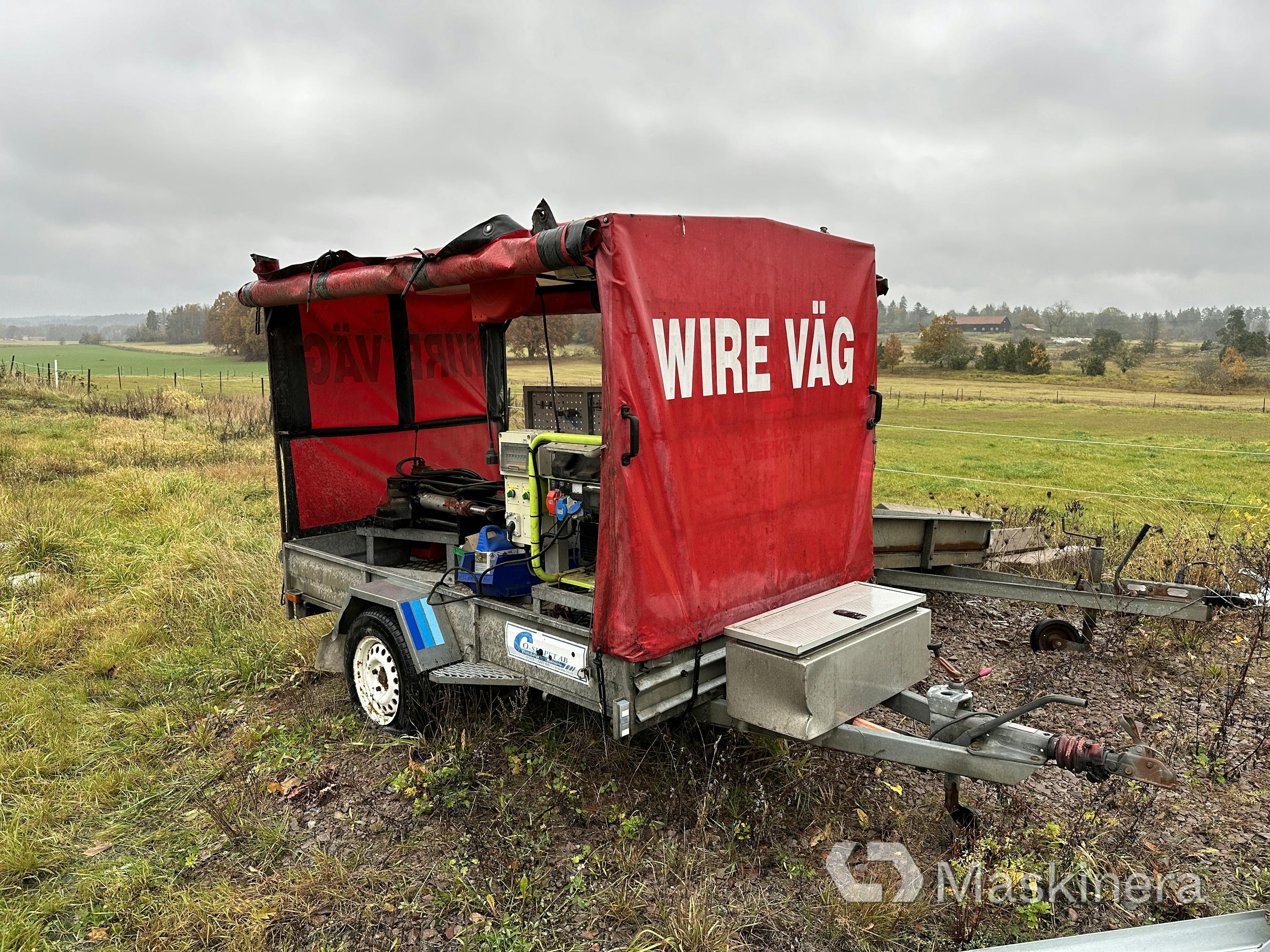 Släpvagn med komplett utrustning för press & wirespänning